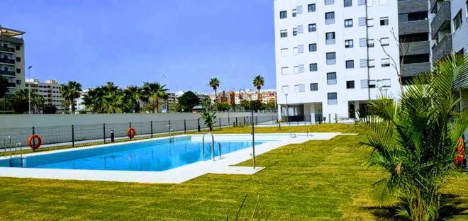 말라가 Atico Con Piscina Y Vistas Al Mar Habitat Litoral 아파트 외부 사진