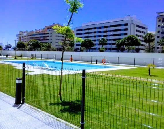 말라가 Atico Con Piscina Y Vistas Al Mar Habitat Litoral 아파트 외부 사진