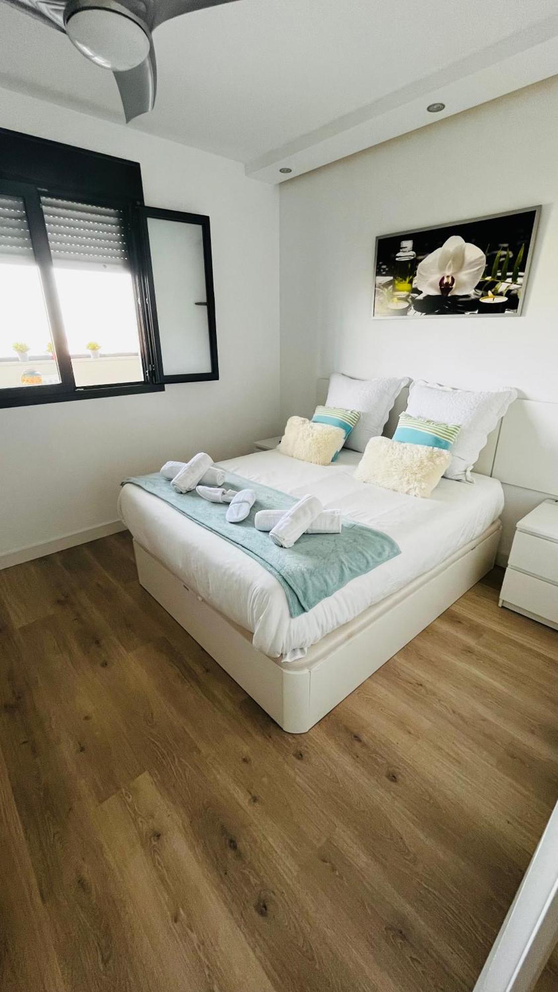 말라가 Atico Con Piscina Y Vistas Al Mar Habitat Litoral 아파트 외부 사진